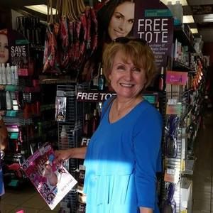 Meet your Posher, Norma